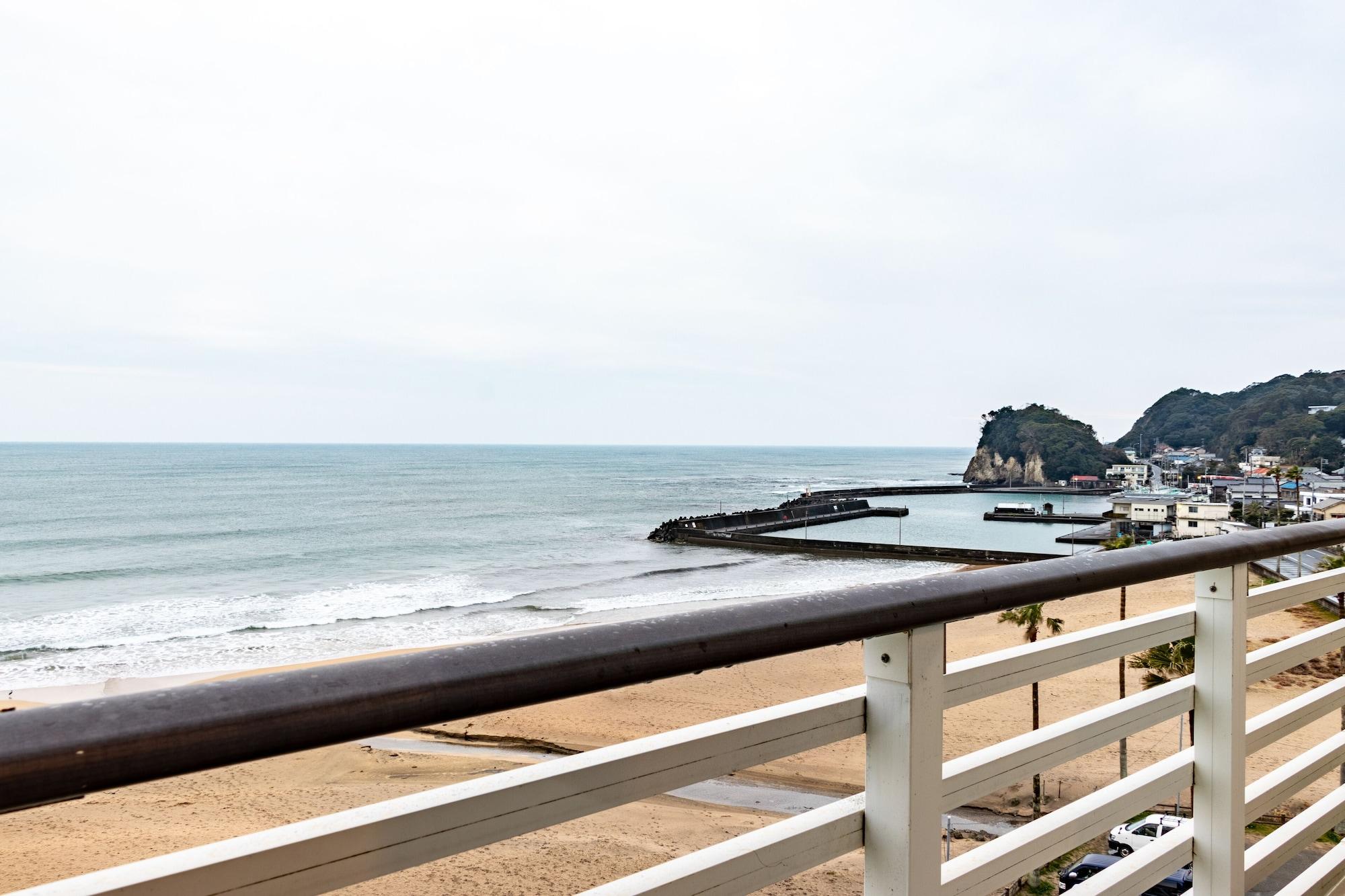 Sayan Terrace Hotel & Resort Onjuku Exteriör bild